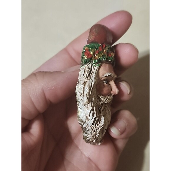 Vintage Santa Claus Face Brooch Pin Pottery Plaster Hand Painted Christmas Gift - Picture 5 of 6